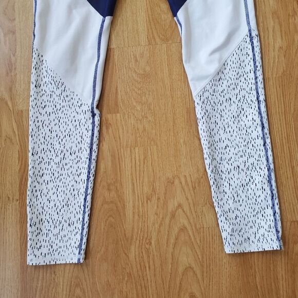 Fabletics Salar Statement PowerHold Legging sz Sm - Picture 5 of 12